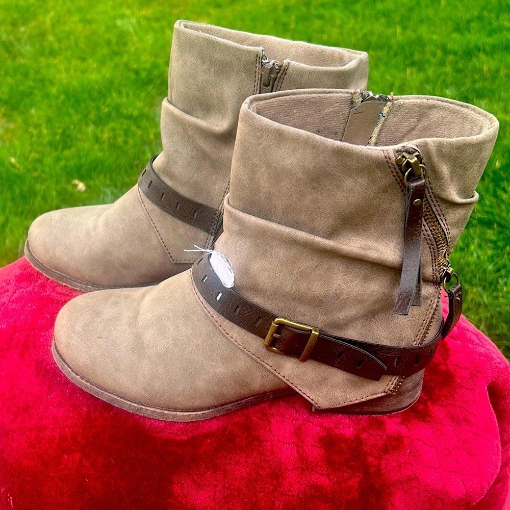 Mudd boots